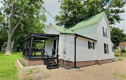 605 E Olive Street, Scott City, MO 63780