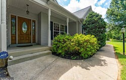 700 FOX CHASE ST, WARRENTON, VA 20186