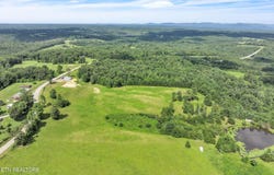 Nashville Hwy, Deer Lodge, TN 37726