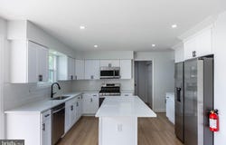 13 STAMFORD DRIVE, VOORHEES, NJ 08043