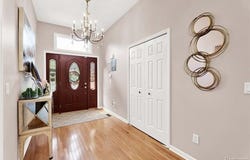 1003 Bembridge Drive, Rochester Hills, MI 48307