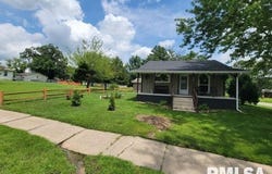 1501 Follis Avenue, Johnston City, IL 62951