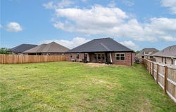 705  W Jillian  ST, Siloam Springs, AR 72761