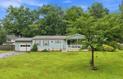27 Delaware Drive, Sparrowbush, NY 12780