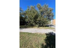 501 Cheyenne Street, Leavenworth, KS 66048