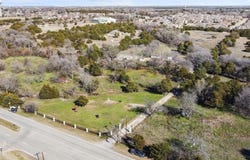 1006 S Clark Road, Cedar Hill, TX 75104