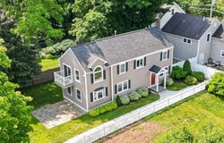 3 Summer St, Topsfield, MA 01983