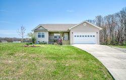 247 Georgee Rd, Jamestown, TN 38556