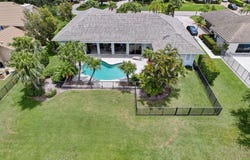 31 Dunbar Road, Palm Beach Gardens, FL 33418