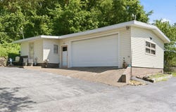 702 W Hubble Drive, Marshfield, MO 65706
