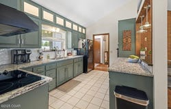 1426 Hawthorne Drive, Neosho, MO 64850
