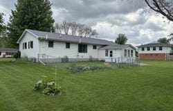 302 E 6th Street, Kanawha, IA 50447