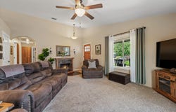 2785 SW Elmer Nelson Lane, Grants Pass, OR 97527