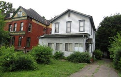 1470 3rd Ave, New Brighton, PA 15066