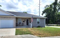 211 W Locust Street, Fort Branch, IN 47648