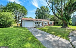 825 BACON AVENUE, DOVER, DE 19901