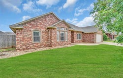 1204 Sheryl Lane, Altus, OK 73521