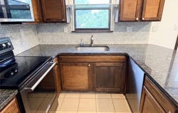 124 N Saxony Drive, Olathe, KS 66061