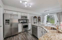 68 Cambridge Avenue, Streamwood, IL 60107