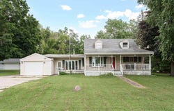 206 Burr Oak Street, Palmyra, WI 53156