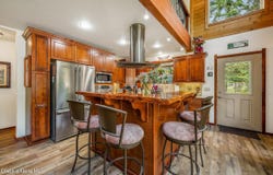 306 Scranton Ave, Coolin, ID 83821