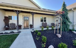 800 Oregon TRL, Boonville, MO 65233