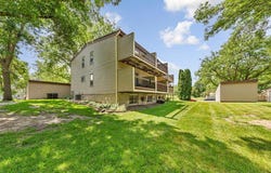 1686 La Mar Drive, North Mankato, MN 56003
