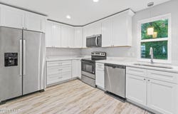 1001 White Avenue, Graceville, FL 32440
