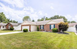 945 Dere Bere Drive, Mascoutah, IL 62258
