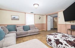 33 Roseville Ave, Mansfield, PA 16933