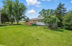 1690 330Th Street, Brighton, IA 52540