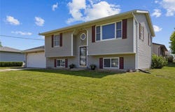 410 Hauser Ave, Urbana, IA 52345