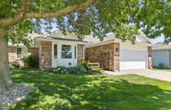 1018 SHOAL POINTE Drive, CARTER LAKE, IA 51510
