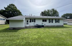 312 N Locust Street, Kanawha, IA 50447