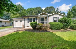 3274 Ridgecrest Road SE, Smyrna, GA 30080