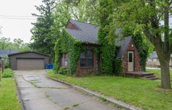 1309 Sunnyside Drive, Kalamazoo, MI 49048