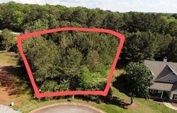 104 Landings, Lagrange, GA 30240