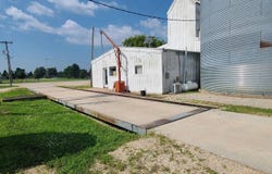 1006 7th St, Allison, IA 50602