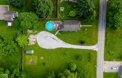 2211 S Andrews Road, Yorktown, IN 47396