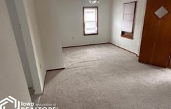 1233 Monroe Avenue, Ottumwa, IA 52501