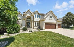 2508 SW Wintercreek Drive, Lee's Summit, MO 64081