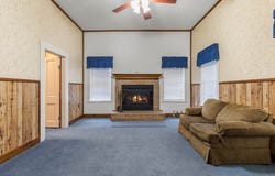 903 Maple Ave, Cushing, TX 75760