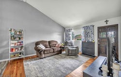 15025 Holland Road, Brook Park, OH 44142