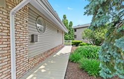 21112 Boulder Circle, Northville, MI 48167
