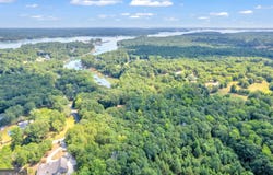 Winding Way lot: G, Hartwell, GA 30643