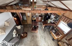 1246 E Ridge Drive, Brooklyn, IA 52211