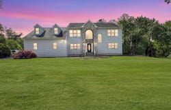 6 Marc Lane, North Hanover, NJ 08562