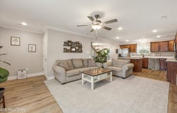 7621 Honey Oaks Rd, Corryton, TN 37721
