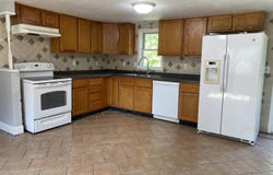 315 E HICKORY Street, Thayer, IL 62689
