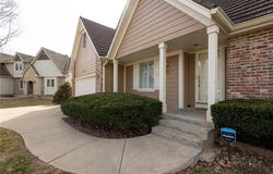 5103 NE Ash Grove Place, Lee's Summit, MO 64064